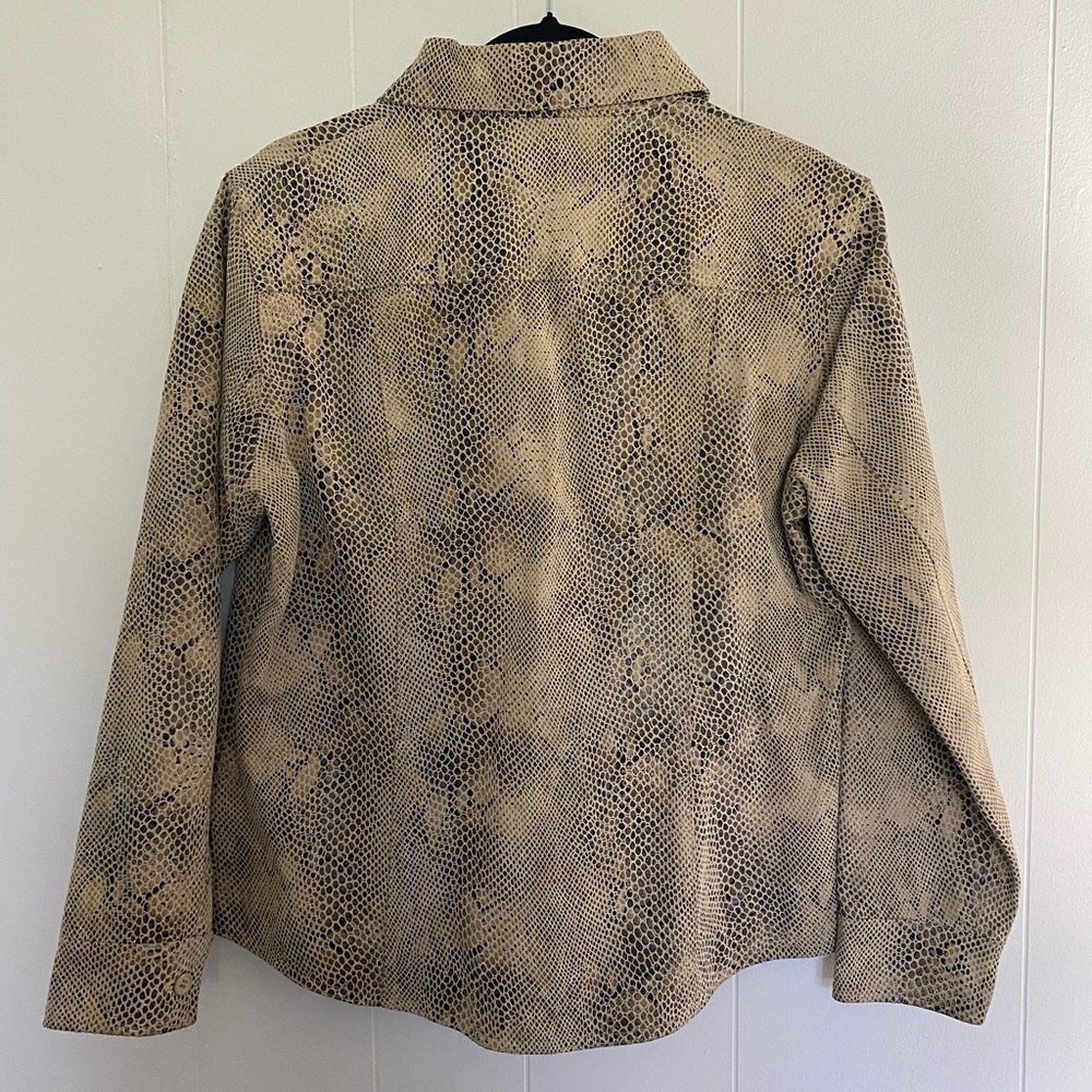 A.M.I Rare 100% Leather Snake Reptile Print Collared Jacket in Women’s Size M - Picture 7 of 10